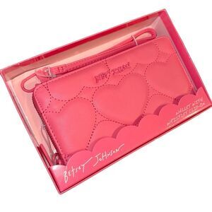 Betsey Johnson Pink Faux Leather Heart Quilted Boxed Z/A Wallet Wristlet Clutch